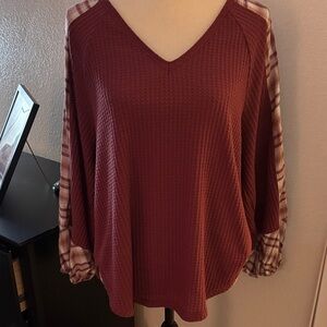 Plaid Sleeve V-Neck Top